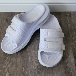 Hoka slides